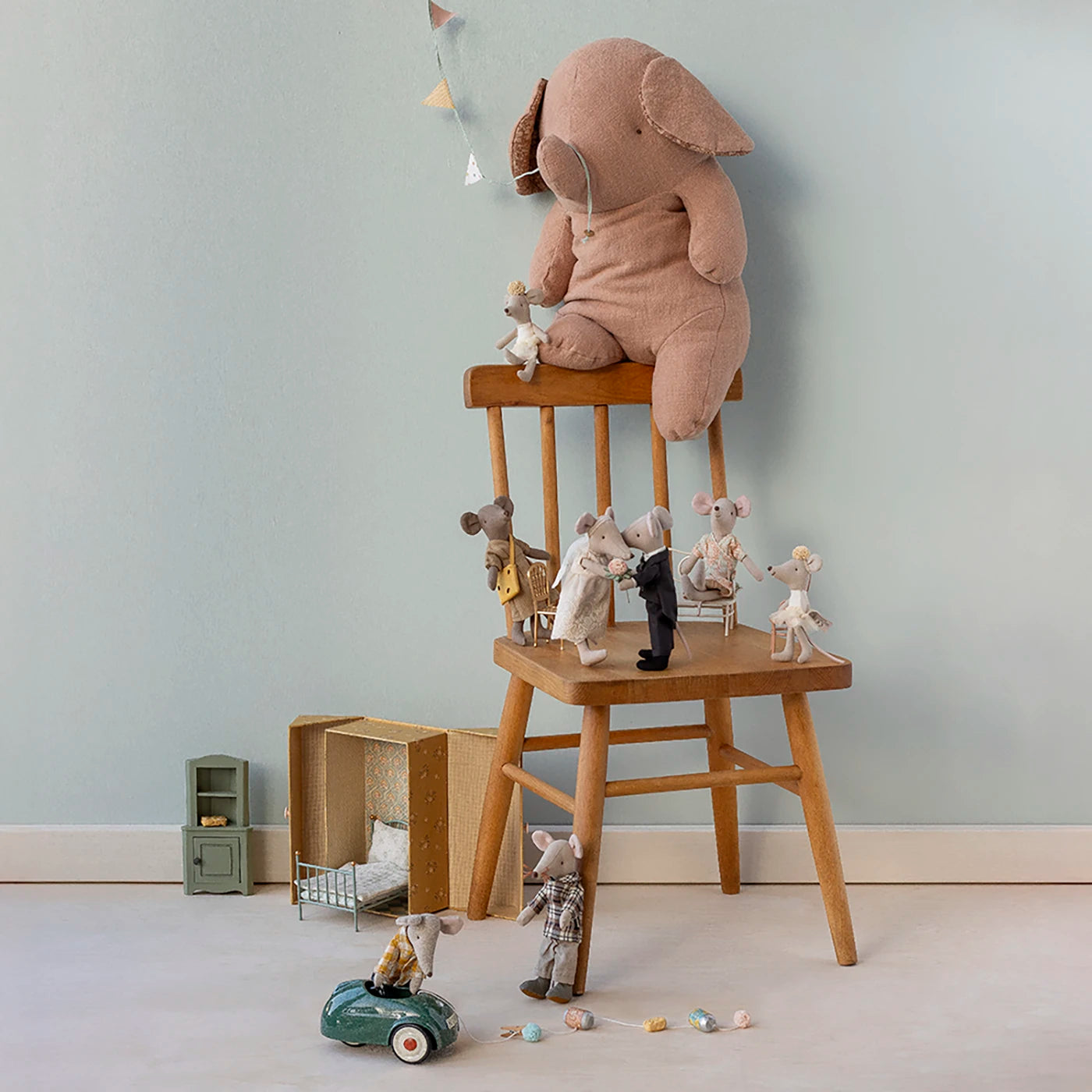 Wedding mice couple in box Dyr & figurer