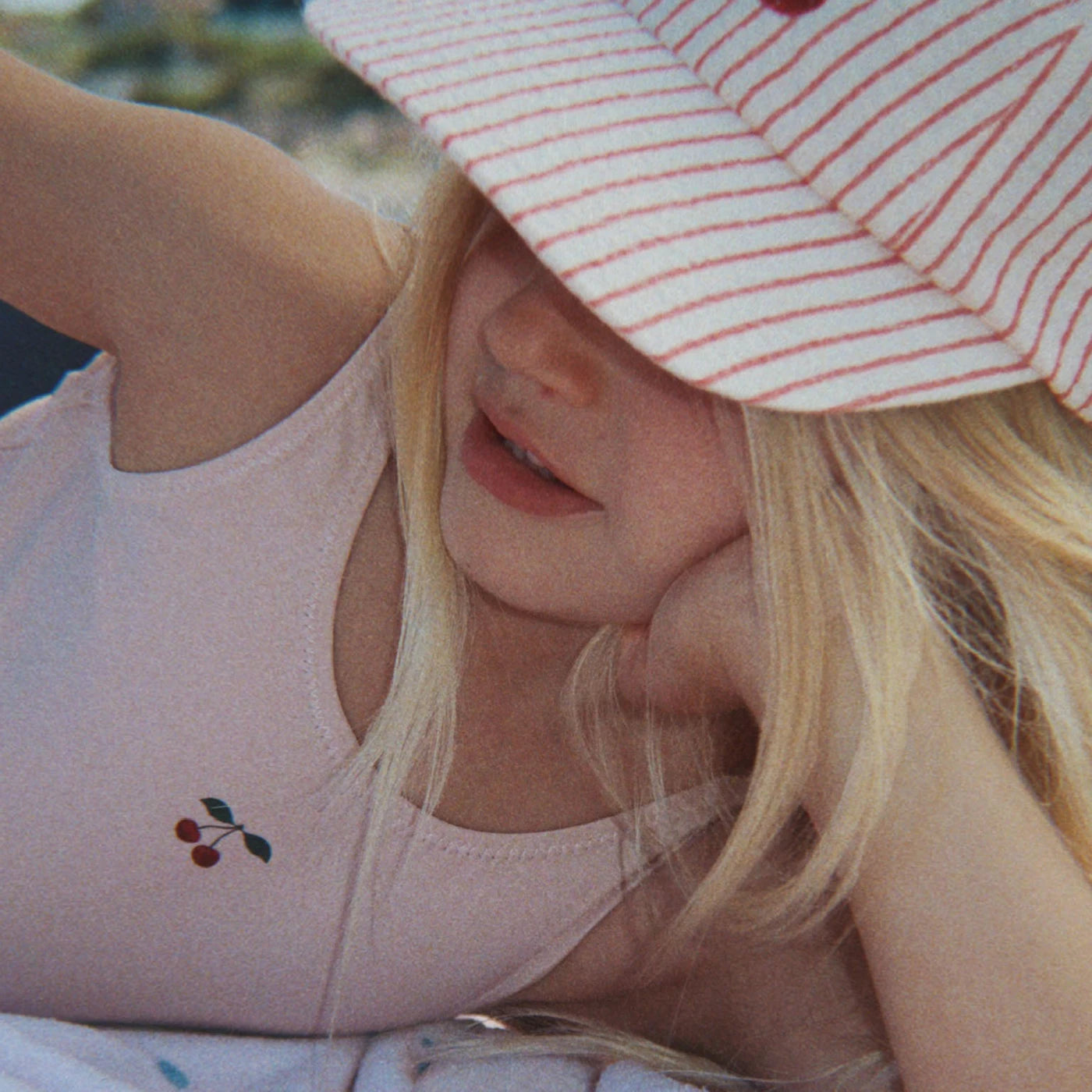 Ellie Caps