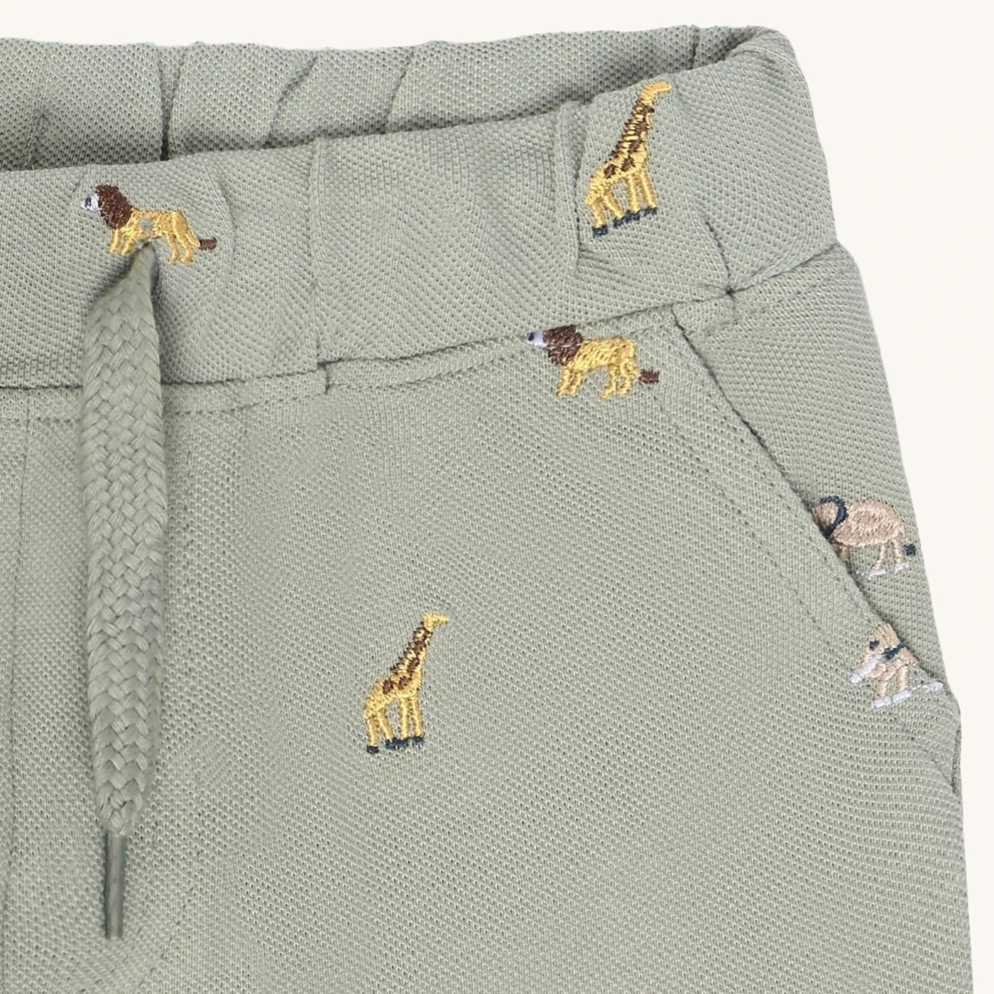 Hchaggi Shorts