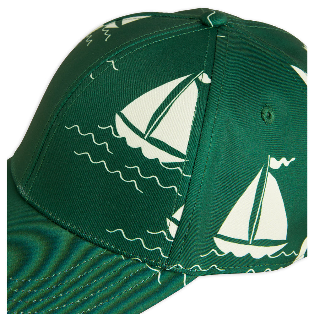 Sailing boats cap