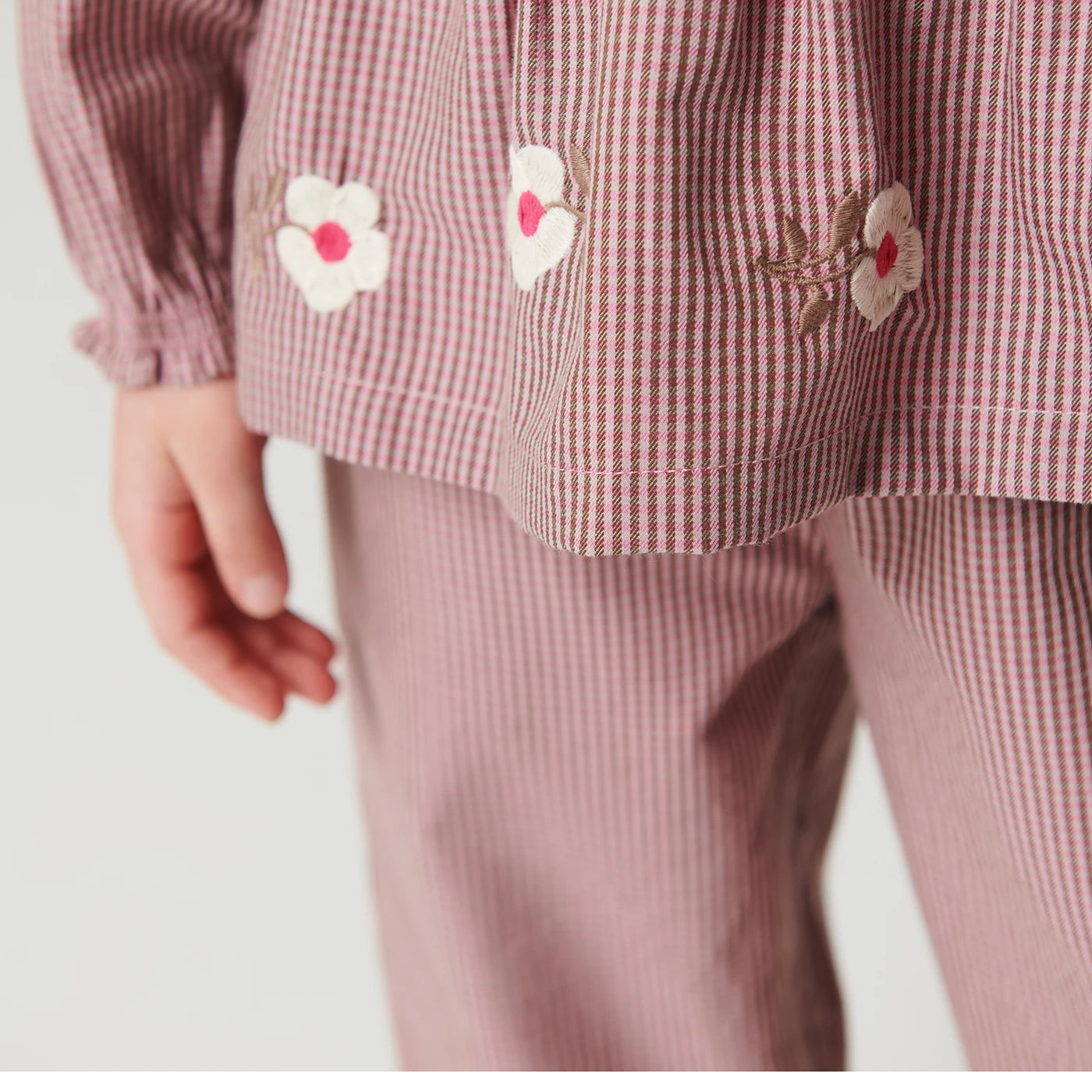 Embroidery Bluse