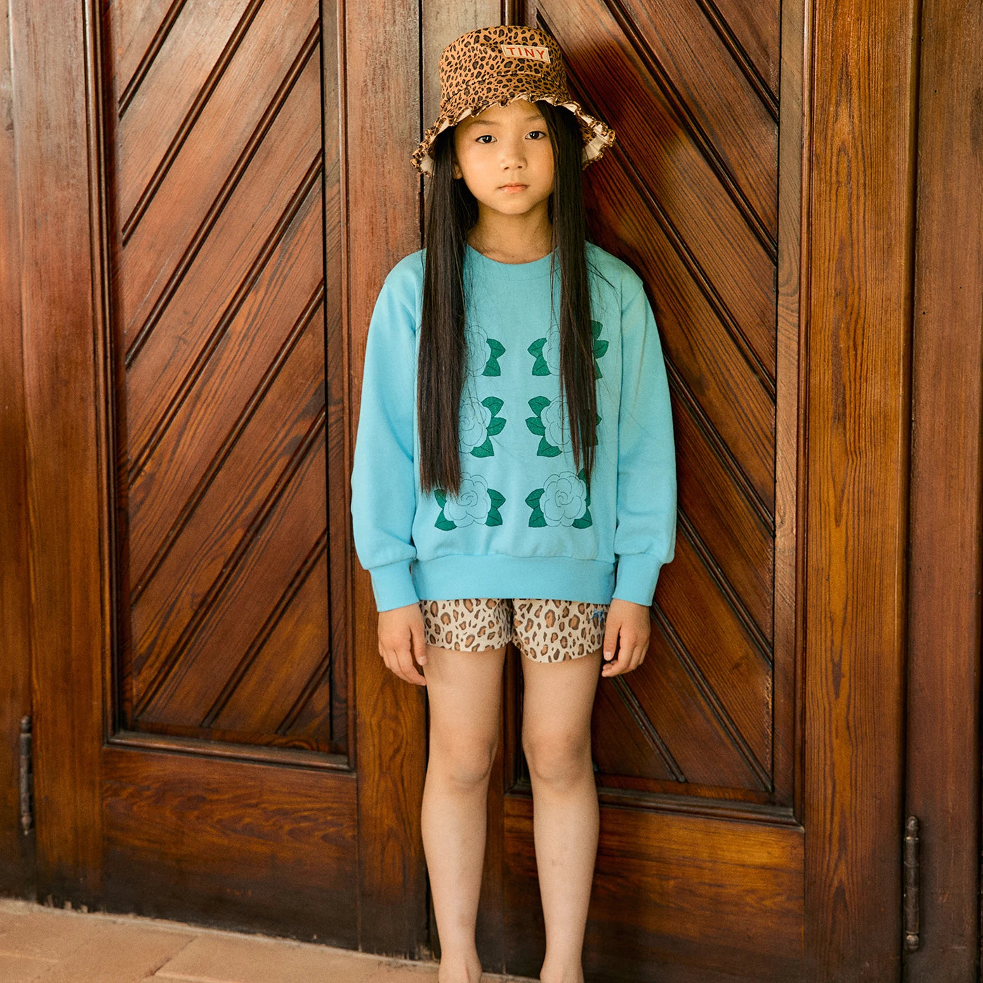 BLUE FLOWERS sweatshirts